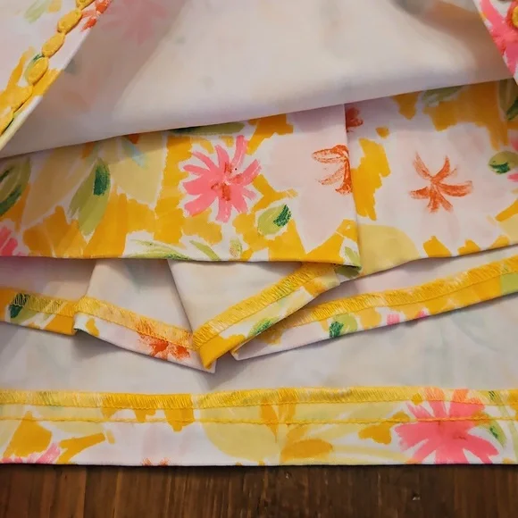 Nwot Crown & Icy Floral Yellow and Pink Women's Skort - Picture 3 of 10